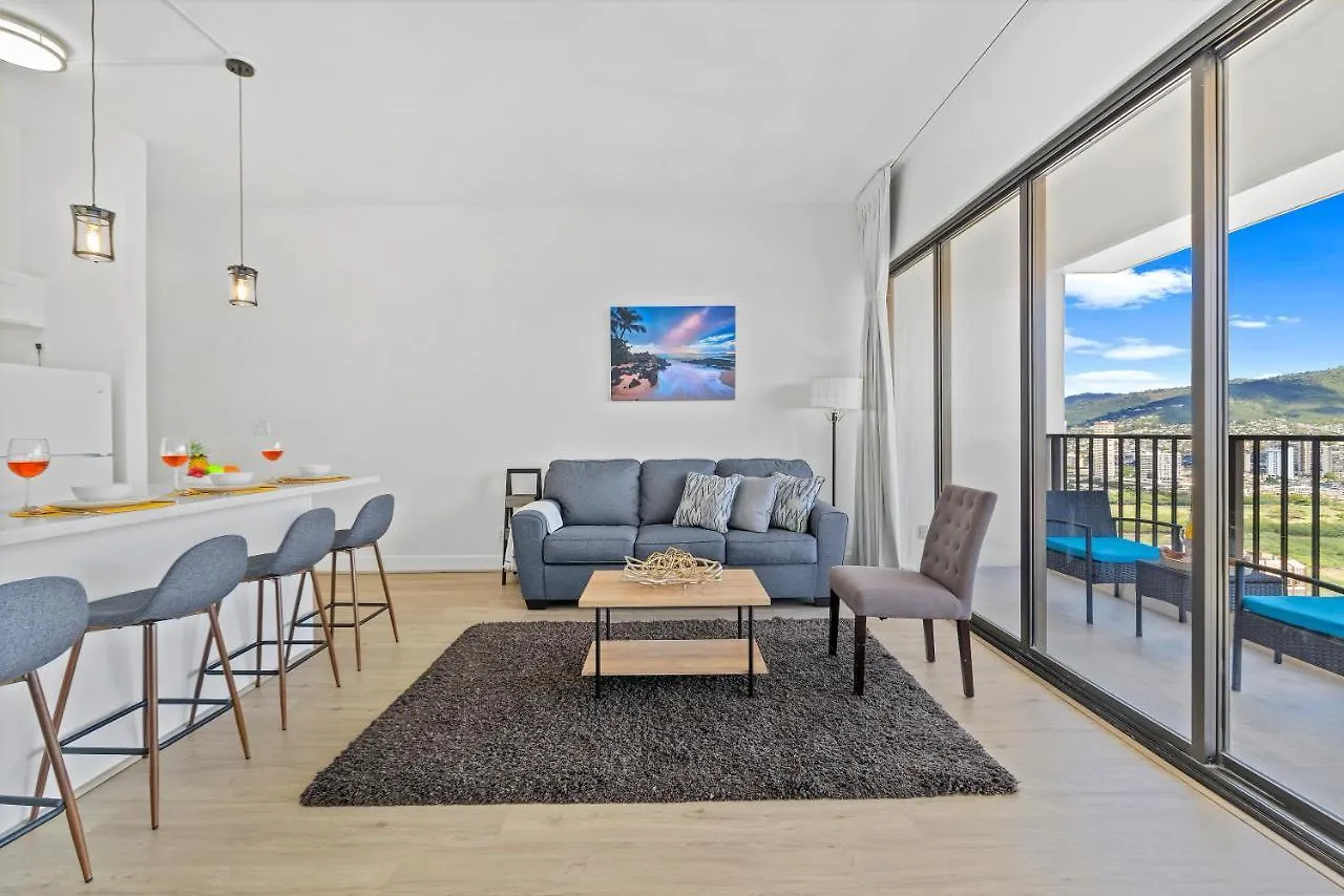 Fully Renovated 1Br With King Bed, Great Mountain Views, And Free Parking! Daire Honolulu