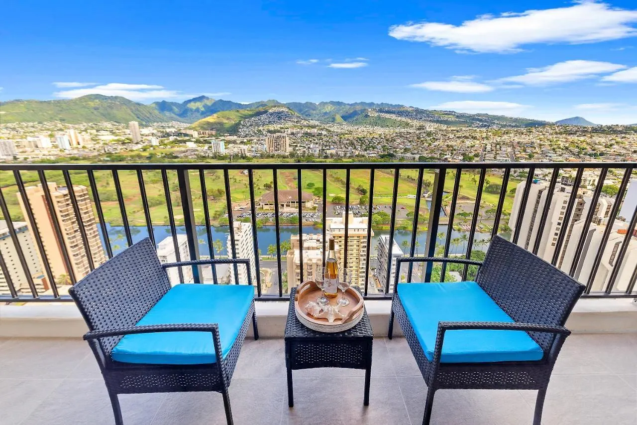 Fully Renovated 1Br With King Bed, Great Mountain Views, And Free Parking! Daire Honolulu 0*,  ABD