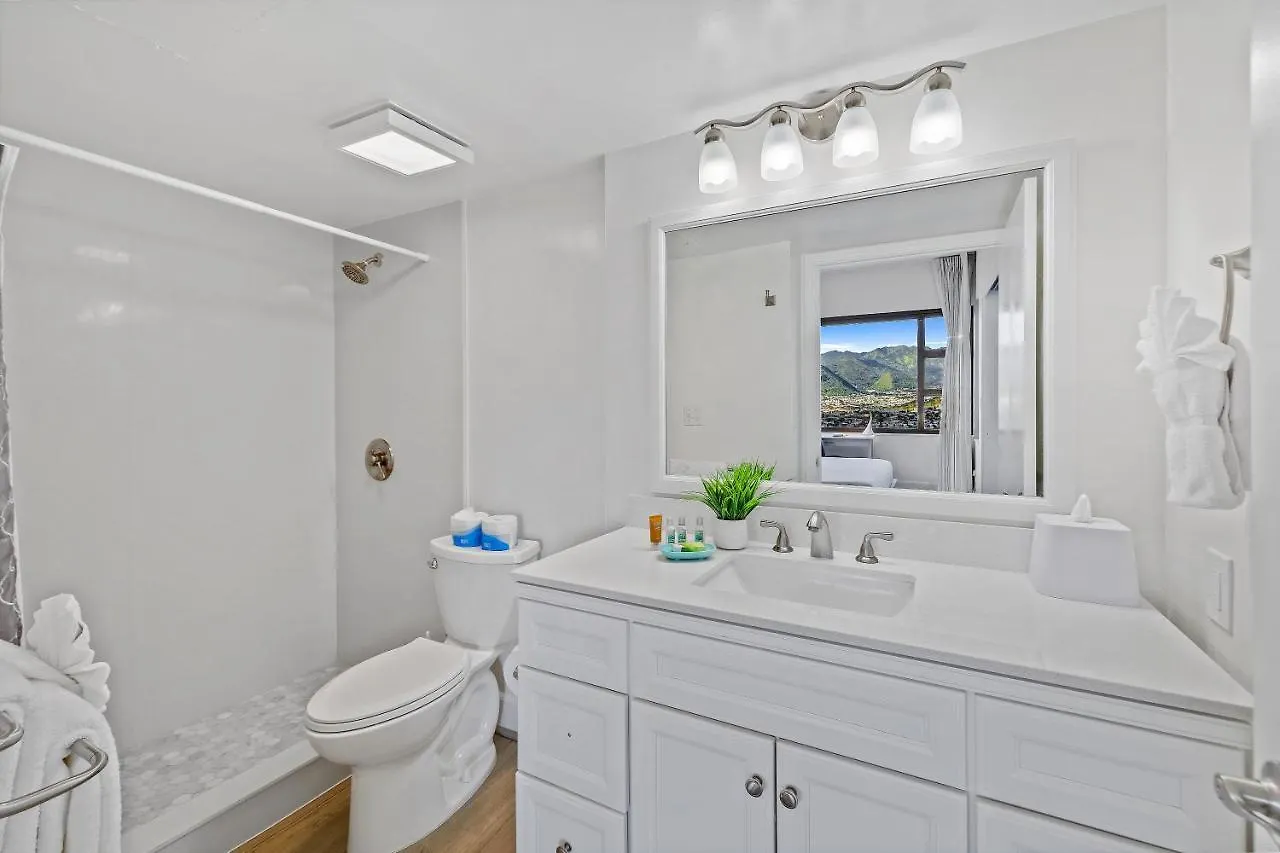 Fully Renovated 1Br With King Bed, Great Mountain Views, And Free Parking! Daire Honolulu