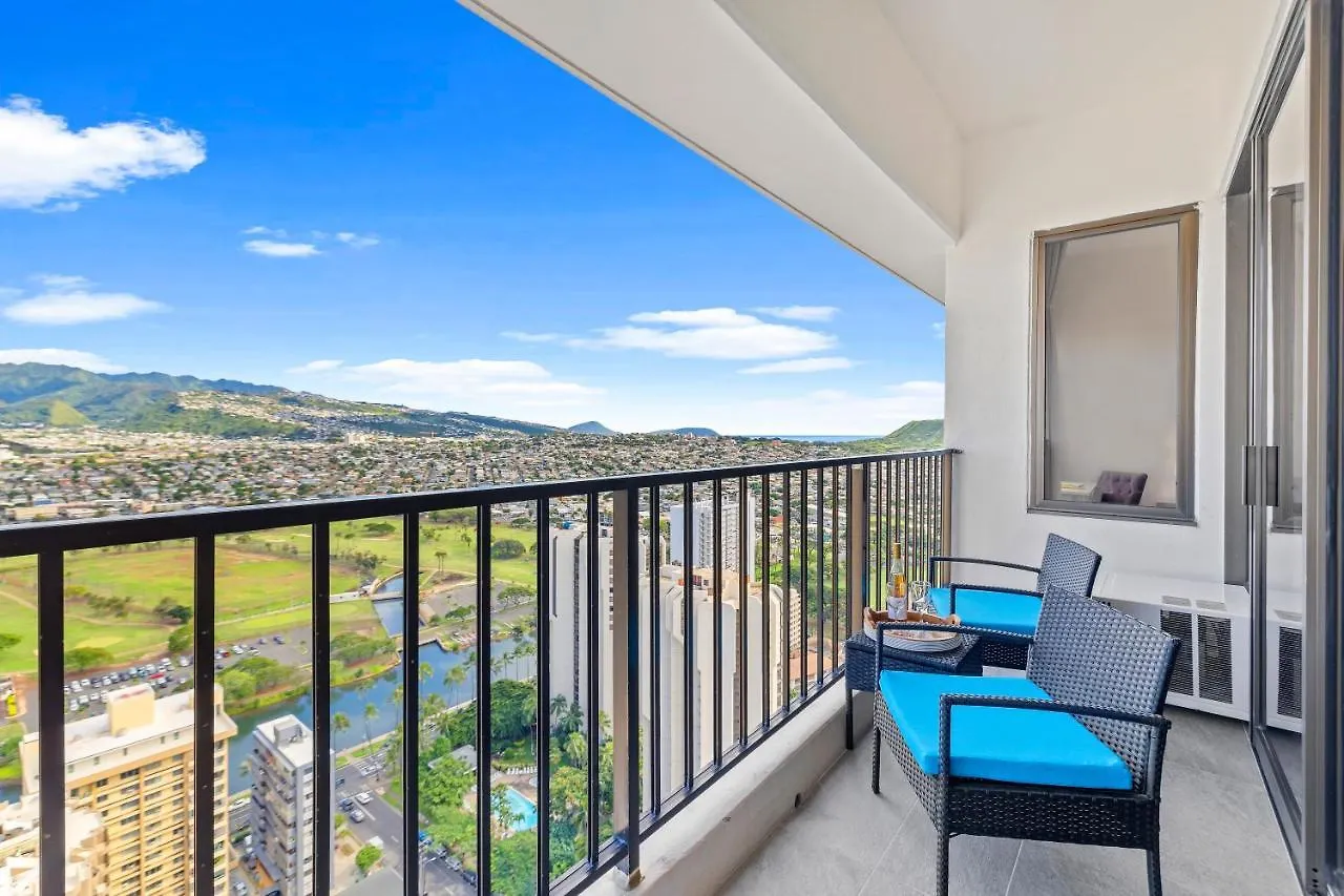 Fully Renovated 1Br With King Bed, Great Mountain Views, And Free Parking! Daire Honolulu 0*,  ABD