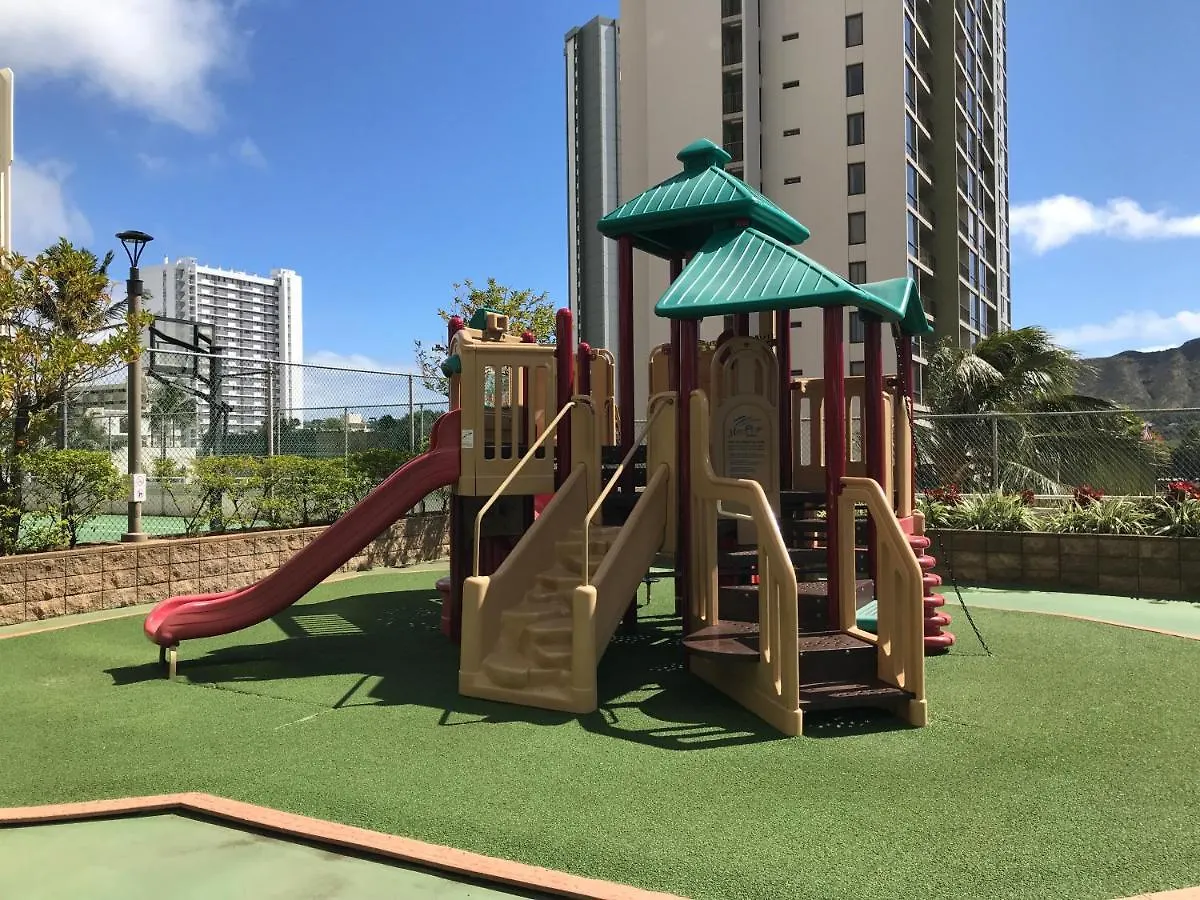 Fully Renovated 1Br With King Bed, Great Mountain Views, And Free Parking! Daire Honolulu ABD